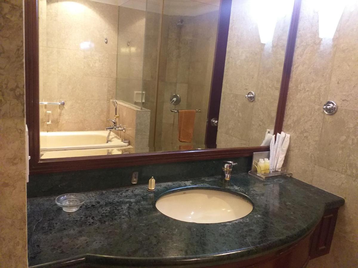 Sabah Suites At Times Square Kl Kuala Lumpur Extérieur photo